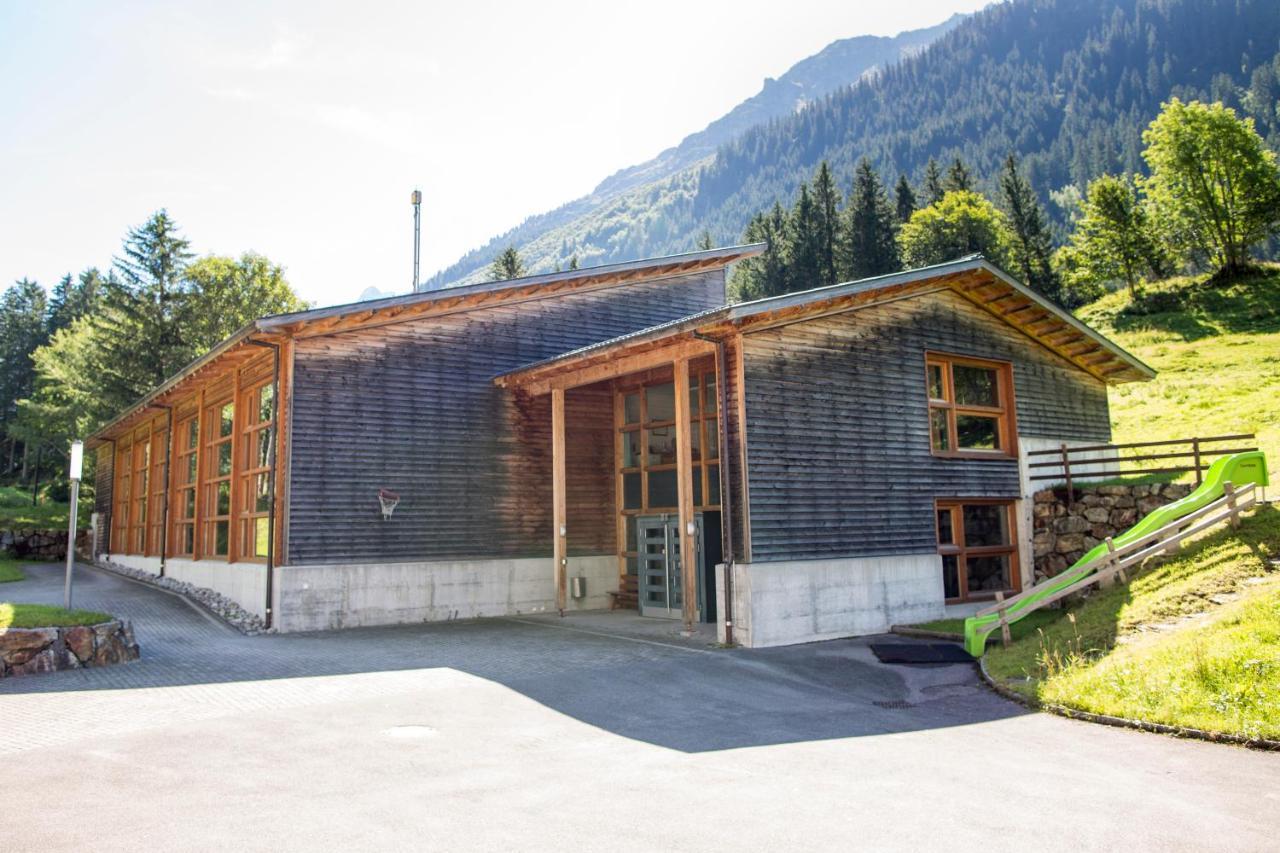 Gadmer Lodge - Dein Zuhause In Den Bergen Gadmen Exterior photo